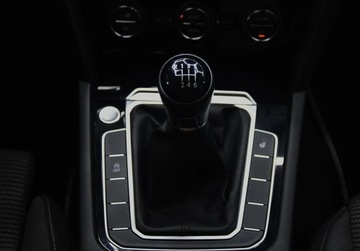 Volkswagen Arteon Fastback 2.0 TDI 150KM 2019 Volkswagen Arteon Promocja Komplet opon do kazdego pojazdu Faktura VAT 23, zdjęcie 21