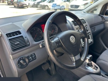 Volkswagen Touran I 2.0 TDI 170KM 2008 Volkswagen Touran 2.0 TDI DPF DSG Trendline 170KM 2008r, zdjęcie 14