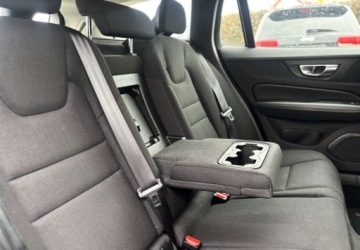 Volvo V60 II  2021 Volvo V60 Miekka Hybryda 2.0 Diesel 197KM, zdjęcie 18