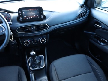 Fiat Tipo II Sedan Facelifting 1.0 T3 Turbo 100KM 2021 Fiat Tipo 1.0 FireFly, Salon Polska, Klima, zdjęcie 7