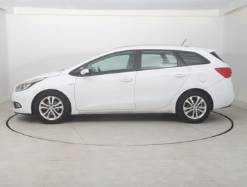 Kia Ceed II Kombi 1.6 CRDi 110KM 2012 Kia Ceed 1.6 CRDi, Klima, Tempomat, Parktronic,ALU, zdjęcie 2