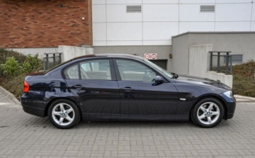 BMW Seria 3 E90-91-92-93 Limuzyna E90 320i 150KM 2005 BMW Seria 3 Skory 204 tys. km 2.0 Benzyna 150KM, zdjęcie 4