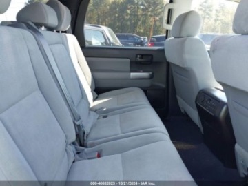 Toyota Sequoia II 2022 Toyota Sequoia sr5, 2022r., 5.7L 5.7 Benzyna 381KM, zdjęcie 10