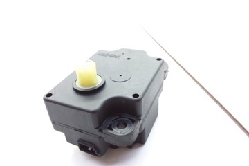 MOTOREK KRYT KOLEKTORU VOLVO XC90 I 30676511 2.4L DIESEL 120KW 2005