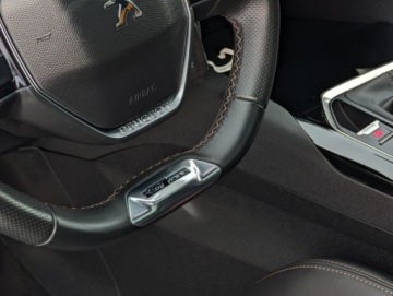 Peugeot 3008 II Crossover 1.2 PureTech 130KM 2017 Peugeot 3008 Rezerwacja 1.2 Benzyna 130KM, zdjęcie 20