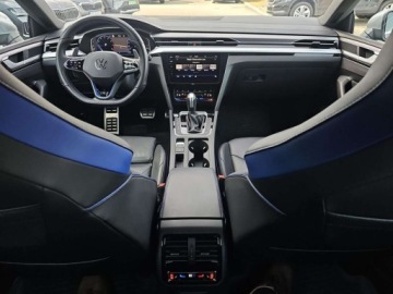 Volkswagen Arteon Shooting Brake R 2.0 TSI 320KM 2022 Volkswagen Arteon Shooting Brake R 2.0 TSI 320 KM 4MOTION DSG, VAT 23 2.0, zdjęcie 9