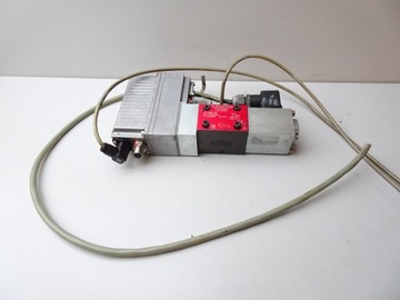 ZAWÓR PROPORCJONALNY MOOG D920-136 R16KB930HXYX