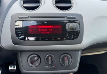 Seat Ibiza IV Hatchback 5d 1.4 MPI 85KM 2010 Seat Ibiza 1.4 Benzyna 86KM, zdjęcie 11