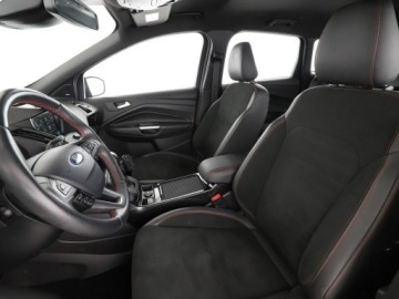 Ford Kuga II SUV Facelifting 2.0 Ecoboost 242KM 2018 Ford Kuga 2.0EcoBoost Automat ST-Line Navi, zdjęcie 12