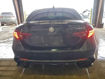 Alfa Romeo Giulia II 2017 Alfa Romeo Giulia Alfa Romeo Giulia Quadrifoglio RWD z 2017 roku od ubezpi, zdjęcie 6