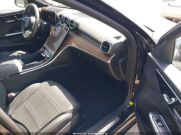 Mercedes Klasa C W206 2024 Mercedes-Benz Klasa C 300, 2024r., 2.0L 2.0 Benzyna 255KM, zdjęcie 10