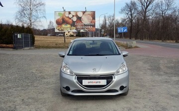 Peugeot 208 I Hatchback 3d 1.2 VTI 82KM 2013 Peugeot 208 1.2 VTI 82KM Klimatyzacja Tablet Nierowna praca silnika Pali J, zdjęcie 1