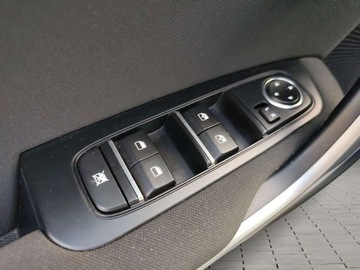 Kia Ceed III Hatchback Facelifting  1.5 T-GDI 160KM 2023 Kia Ceed 1,5T Automat Salon PL Wersja M 160KM 1.5 Benzyna 160KM, zdjęcie 19