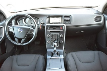 Volvo V60 I Kombi Facelifting 2.0 D3 DRIVE-E 150KM 2016 Volvo V60 2,0D3 150KM Navi Alu Led Podg. Fotele, zdjęcie 9