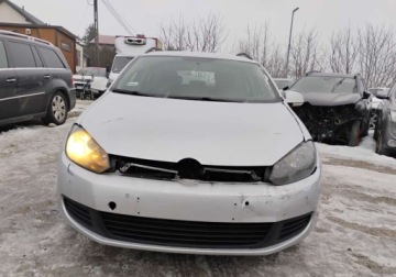 Volkswagen Golf VI Variant 1.6 TDI-CR DPF BlueMotion 105KM 2012 Volkswagen Golf 2012r, SALON POLSKA. 1.6 TDI. Lekko uszkodzony przod. Jezd, zdjęcie 13