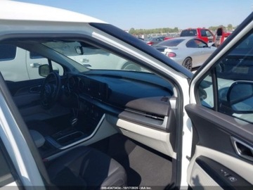 Kia Carnival II 2023 Kia Carnival Mpv lx seat package 3.5 Benzyna 290KM, zdjęcie 9