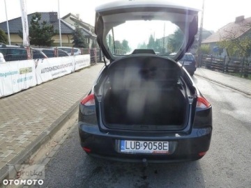 Renault Laguna III Hatchback 2.0 16v 140KM 2009 Renault Laguna Renault Laguna III NAVI PL Klimatronik Tempomat Parktronik, zdjęcie 7