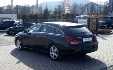 Mercedes CLA C117 Shooting Brake Facelifting 1.5 180 d 109KM 2017 Mercedes-Benz CLA 180d 109KM Automat Lopatki Zero korozji Navi Skora 1.5, zdjęcie 4