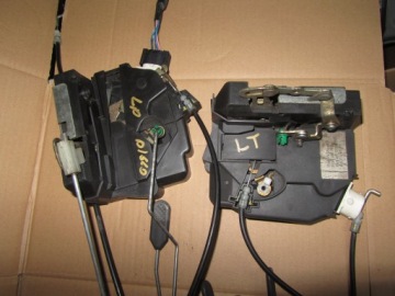 ЗАМОК ДВЕРИ ПЕРЕДНИЙ ЛЕВЫЙ ЗАДНИЙ ПРАВЫЙ LAND ROVER DISCOVERY 2 II 98-04