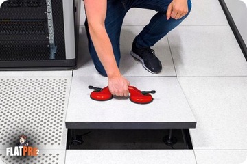 КРОНШТЕЙН НА ПРИСОСКЕ ДЛЯ СТЕКЛЯННОЙ ПЛИТКИ