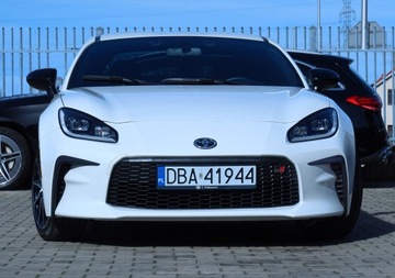 Toyota GR86 2.4 Boxer 234KM 2023 Toyota GR86 8000 km 2,4 aut Biała PERŁA ACC Keyles Full-Led Kamera IDEALNA, zdjęcie 39