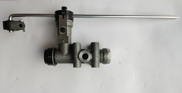 ВЫРАВНИВОЧНЫЙ КЛАПАН WABCO TRUCK 4640060020 Wabco 4640060020 Амортизирующий клапан