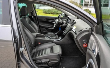 Opel Insignia I Sports Tourer 2.8 V6 Turbo ECOTEC 260KM 2009 Opel Insignia 2,8 (260KM) LPG 4x4 Bezwypadkowy 190 tys. km 2.8 BenzynaLPG, zdjęcie 10