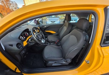 Opel Adam Hatchback 1.2 70KM 2018 Opel Adam Zadbany z malym przebiegiem dobra wersja wyposazenia 1.2 70KM, zdjęcie 9
