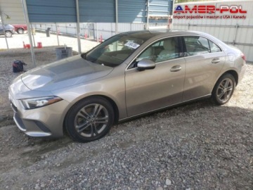 Mercedes Klasa A W177/V177 2020 Mercedes-Benz Klasa A 2020 Mercedes-Benz A 220 4MATIC 2.0 Benzyna 188KM