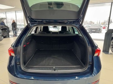 Skoda Octavia III Kombi Facelifting 2.0 TDI 150KM 2020 Skoda Octavia Style HUD Kamera cofania ACC LED Podgrzewane fotele, zdjęcie 15