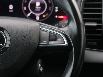 Skoda Karoq Crossover 1.6 TDI 115KM 2019 Skoda Karoq 1.6 TDI, Salon Polska, Automat, Navi, zdjęcie 19