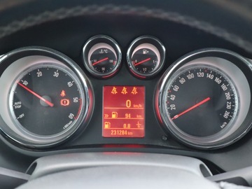 Opel Zafira C Tourer 2.0 CDTI ECOTEC 130KM 2013 Opel Zafira Tourer 2.0 CDTI, 7 miejsc, Navi, zdjęcie 10