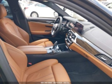 BMW Seria 5 G30-G31 2019 BMW Seria 5 2019r., 4x4, 2.0L 2.0 Benzyna 248KM, zdjęcie 8
