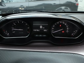 Peugeot 2008 I SUV 1.2 PureTech 82KM 2015 Peugeot 2008 1.2 PureTech, Klima, Klimatronic, zdjęcie 10