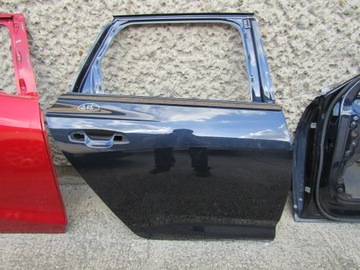 Audi A6 C8 drzwi prawe tył kombi