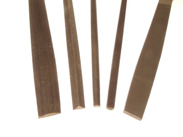 НАБОР МЕТАЛЛИЧЕСКИХ НАПИЛОК 5 шт. ПЛОСКИЙ НАПИЛЬНИК, КРУГЛЫЙ, ТРЕУГОЛЬНЫЙ, КВАДРАТНЫЙ