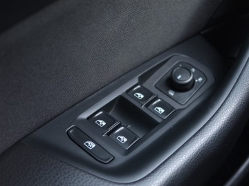 Volkswagen Passat B8 Variant 2.0 TDI BlueMotion SCR 150KM 2019 VW Passat 2.0 TDI, Salon Polska, 1. Właściciel, zdjęcie 18