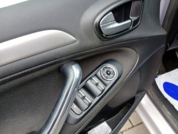 Ford Fiesta VIII Hatchback 3d 1.1  70KM 2010 Ford Galaxy 2,0 diesel * 7-osobowy *, zdjęcie 9