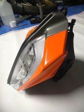 KTM Duke 125 21р, передний фонарь, передний фонарь, полная рама