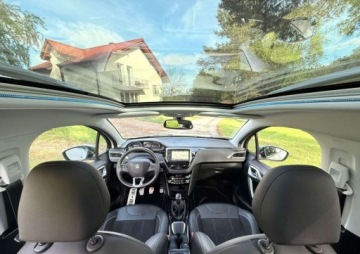 Peugeot 2008 I SUV Facelifting 1.2 PureTech 110KM 2018 Peugeot 2008 Peugeot 2008 PureTech 110 StopampStart Crossway 1.2 Benzyna, zdjęcie 19