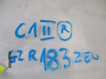 C1 107 II НАПРАВЛЯЮЩАЯ ЛАМПЫ ПЕРЕДНЯЯ ПРАВАЯ НОВАЯ 8143A-0H050