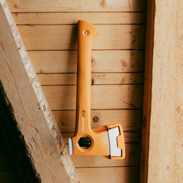 FISKARS X-SERIES X13 Топор для выживания туриста, деревянный топор