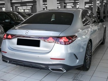 Mercedes Klasa E W214 Sedan 2.0 220d 197KM 2025 E Klasa 220 d 4-Matic AMG 2.0 (197KM) 2025, zdjęcie 2