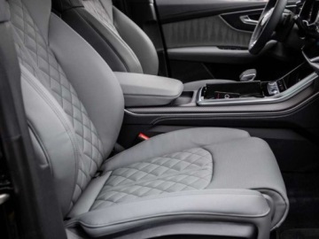 Audi Q8 SUV 3.0 50 TDI 286KM 2025 AUDI Q8 / E-Tron Q8 50 TDI quattro Suv 3.0 (286KM) 2025, zdjęcie 12