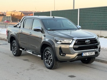 Toyota Hilux VIII Podwójna kabina Facelifting 2.8 D-4D 204KM 2021 TOYOTA HILUX 2.8 D-4D Double Cab SR5+ 4x4, zdjęcie 1