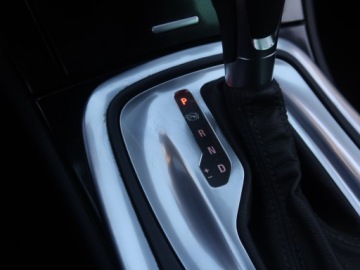 Opel Insignia I Sports Tourer Facelifting 2.0 CDTI BiTurbo ECOTEC 195KM 2015 Opel Insignia 2.0 BiTurbo CDTI, 191 KM, Automat, zdjęcie 15