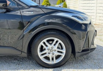 Toyota C-HR I Crossover Facelifting 1.8 Hybrid 122KM 2020 Toyota C-HR Toyota C-HR 1.8 Hybrid Premium 1.8 Hybryda 122KM, zdjęcie 31