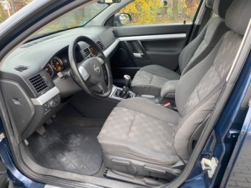 Opel Vectra C Sedan 2.2 ECOTEC 147KM 2003 Opel Vectra XENONY KLIMATYZACJA KOMPUTER 147 KONI ALUFELGI ZAREJESTROWANY, zdjęcie 4