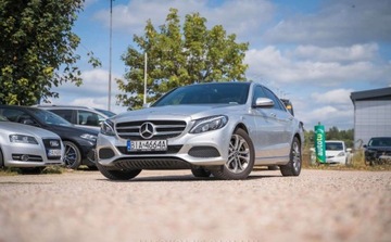 Mercedes Klasa C W205 Limuzyna 300 245KM 2017 Mercedes-Benz Klasa C Mercedes-Benz Klasa C W205 300 2.0 4Matic 245KM 2.0, zdjęcie 1