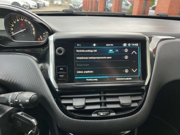 Peugeot 2008 I SUV Facelifting 1.2 PureTech 82KM 2019 Peugeot 2008 1.2 benzyna 83 KM zarejestrowany w PL zadbany mozliwa zam, zdjęcie 14